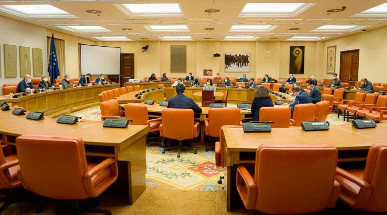 PSOE y PP se unen para pedir al Gobierno que fortalezca las relaciones con Marruecos
