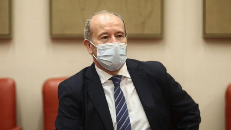 Campo insiste en limitar los delitos de opinión pero rechaza usar el Código Penal contra la ultraderecha