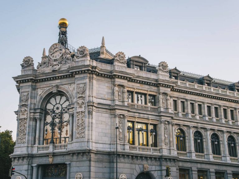 La deuda externa de España rozó el 200% del PIB en 2020