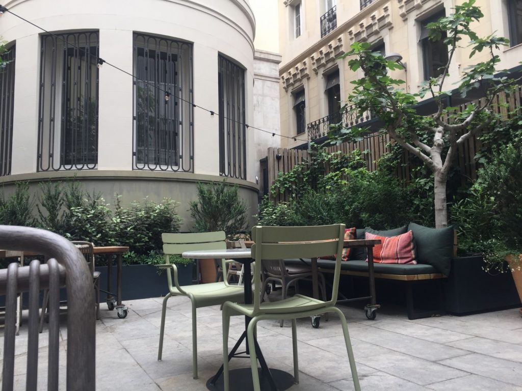 Les Filles Cafè