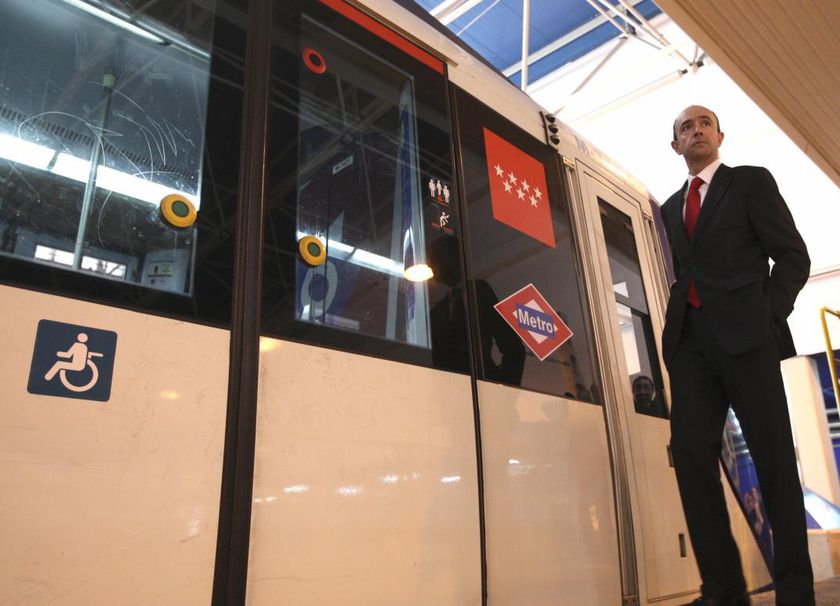 El Motivo Por El Que No Puedes Llevar Globos Metálicos En El Metro De Madrid