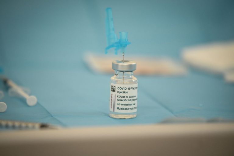 Induráin: Navarra no adelantará la segunda dosis de AstraZeneca a la población mayor de 60 años