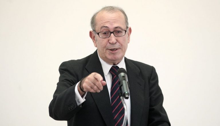 Nicolás Redondo ve «inadmisible» la propuesta de abordar la reforma de la Constitución en la Mesa con Cataluña