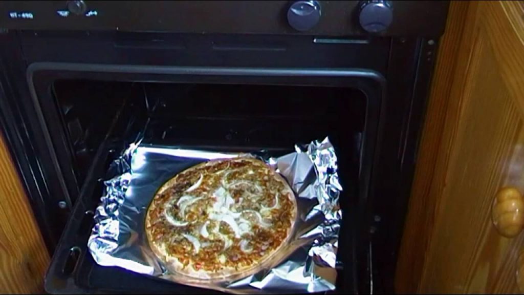 Evita Manchas De Grasa En El Horno