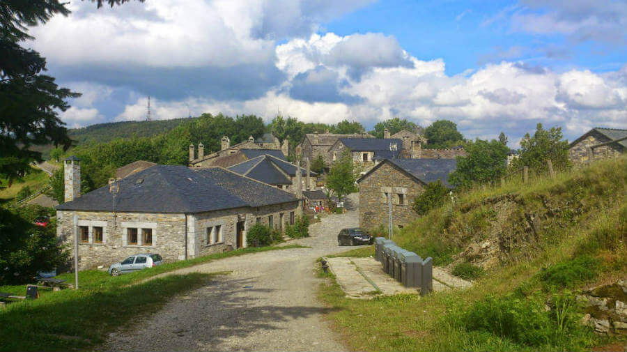 En El Camino De Santiago Llega O Cebreiro En Lugo