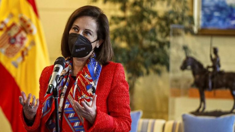 Robles elogia la actitud respetuosa y participativa de Biden con la OTAN