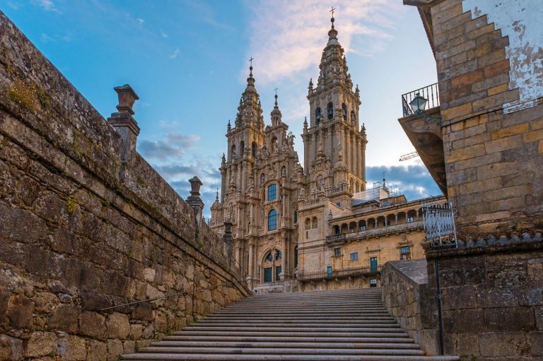 Santiago de Compostela confía en «una normalidad progresiva»