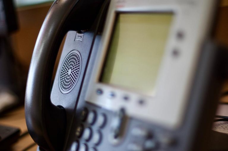 Solo el 3% de las llamadas a fijos con VoIP obtiene respuesta