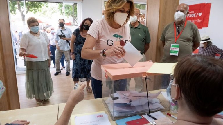 Susana Díaz llama a un voto «en defensa de la dignidad» de socialistas andaluces
