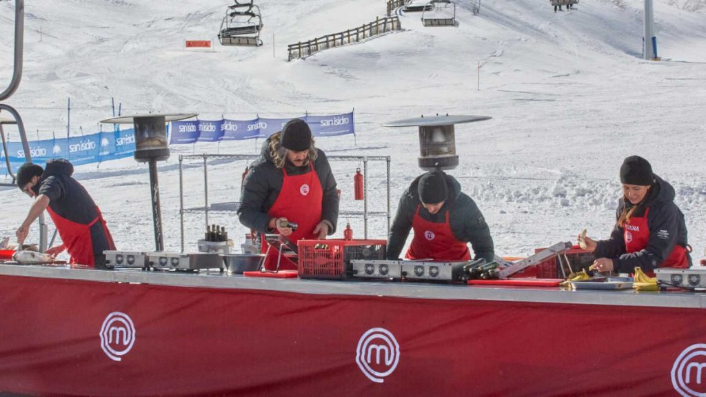 Toni Se Corta En Masterchef