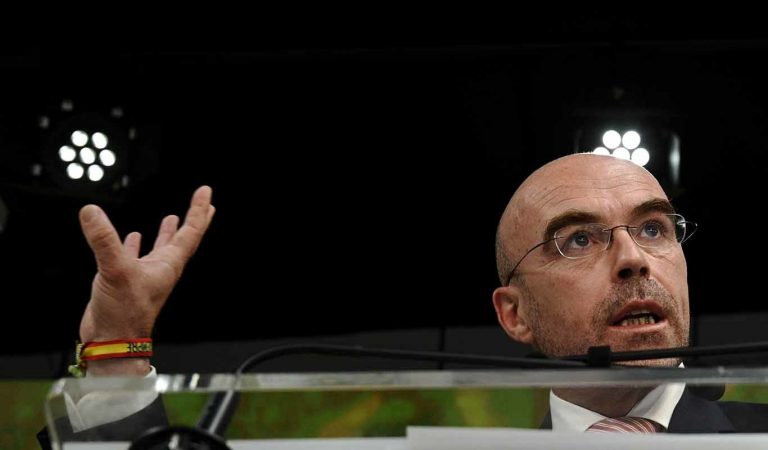 Vox decide dar un tiempo «razonable» a Casado para que presente moción de censura a Sánchez