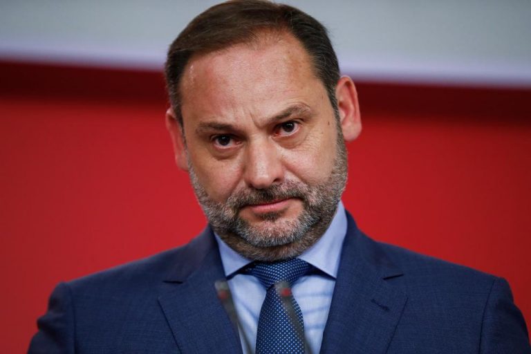 Ferraz no forzará la salida de Díaz porque el liderazgo de Espadas es «claro»