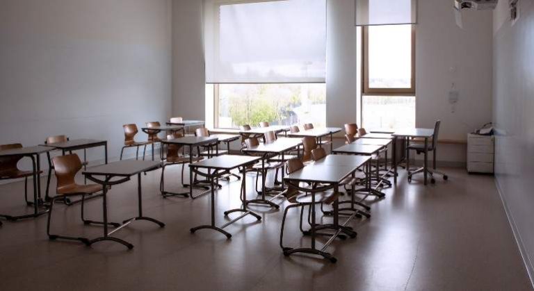 Aumentan a siete las aulas cerradas en Galicia por la Covid