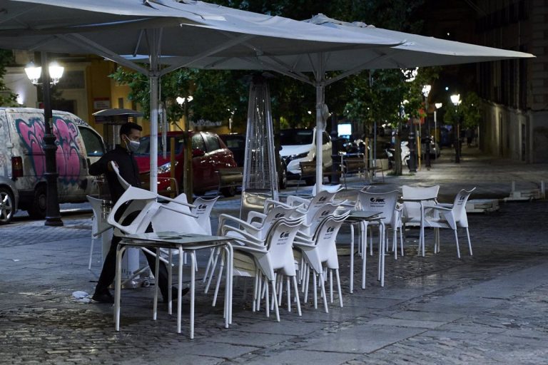 Cantabria espera dejar sin efecto el horario de cierre de hostelería «en las próximas horas»