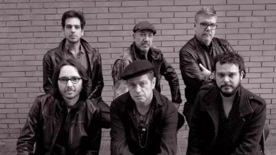 Juan Perro presenta ‘Aire» con su banda, su nuevo single