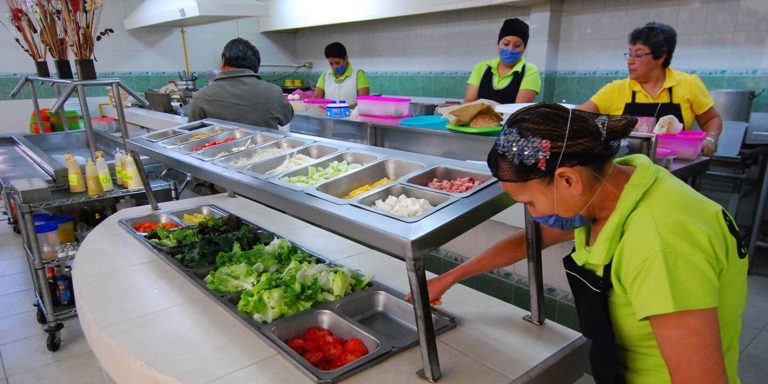 La OMS y la FAO piden a los países garantizar la inocuidad de los alimentos