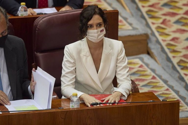 Ayuso anuncia un Plan para descarbonización y contra el cambio climático