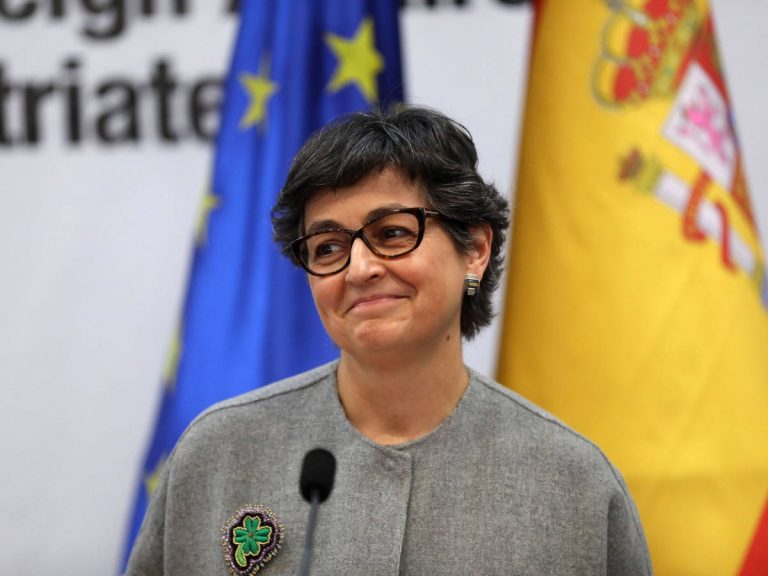 Laya pide a Ortega que se deje de «excusas»