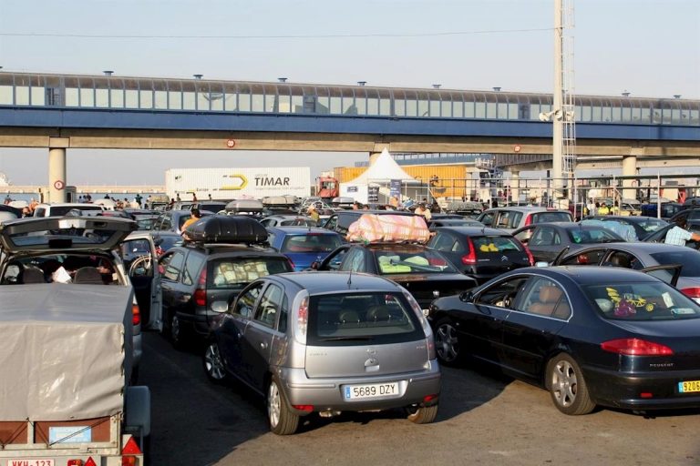 El Gobierno avala la decisión de Marruecos de suspender el Paso del Estrecho