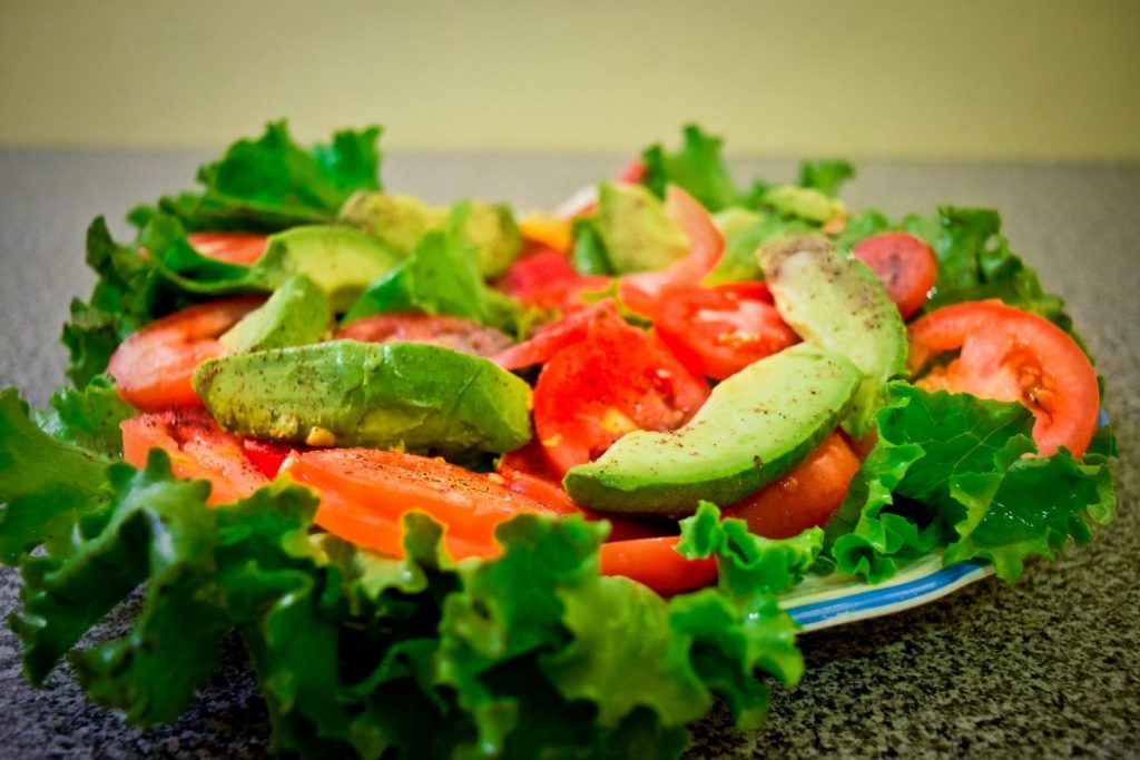 Aguacate: Esta Es La Cantidad Que Debes Echarle A Tu Ensalada Para Aportarle Proteínas