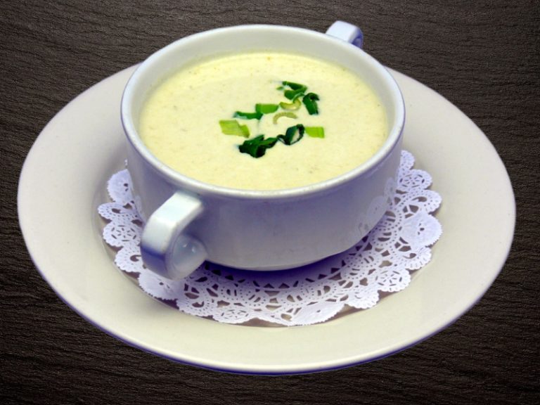 Vichyssoise: cómo preparar una crema veraniega en menos de 5 minutos