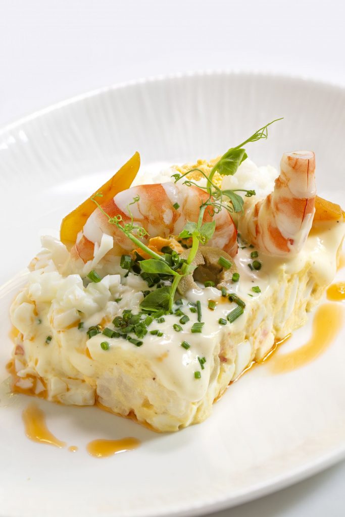 Ya Que Haces Una Buena Ensaladilla Rusa, Que No Te Falle La Decoración.