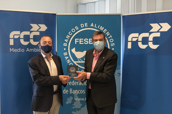 FCC recibe el premio "Estrellas COVID-19", de FESBAL por su implicación y compromiso solidario durante la crisis sanitaria
