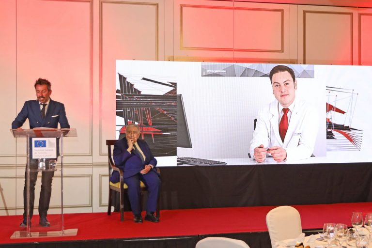 El Dr. Bruno Jacobovski obtiene el premio Dr. Fleming a la Excelencia Sanitaria 2021