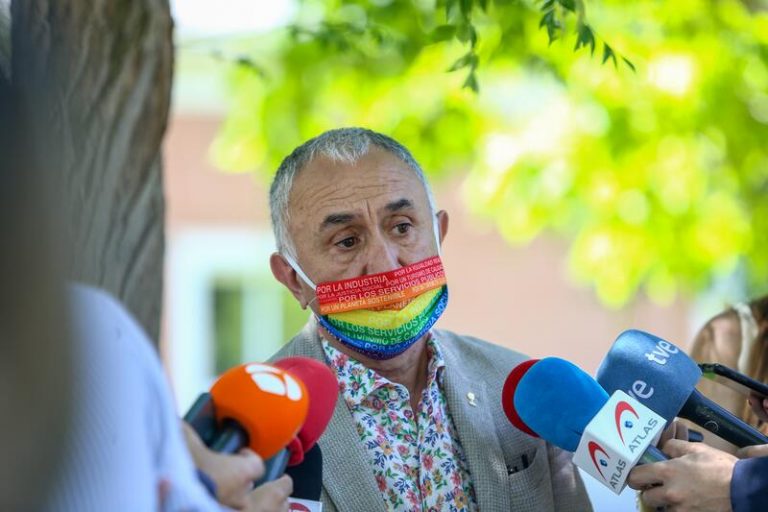 UGT ve una «salida de tono» las palabras de Escrivá sobre los ‘baby boomers’