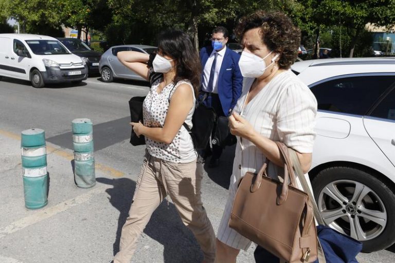 Podemos formaliza la petición de indulto para Juana Rivas