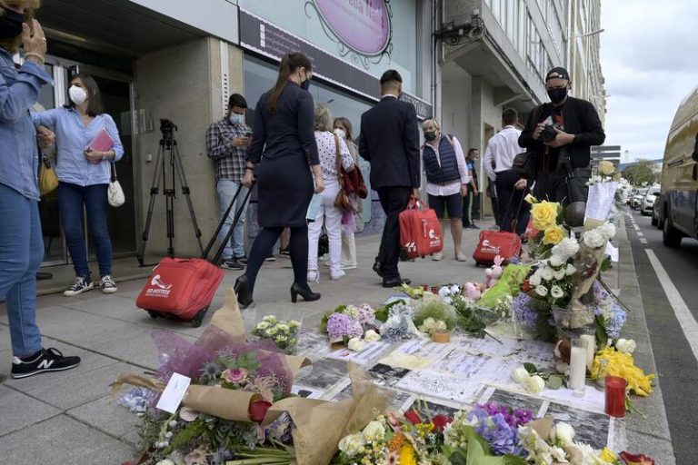 Siguen en comisaría los tres jóvenes detenidos por la paliza mortal a Samuel