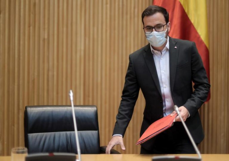 Garzón defiende priorizar «la salud pública» por encima de «beneficios empresariales»