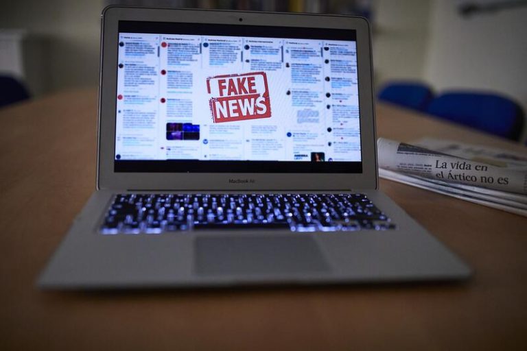 La mitad de los españoles observa tanta desinformación que ya no se cree «nada»