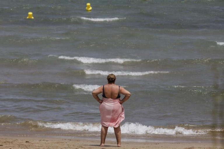Doce provincias estarán en aviso por calor en una jornada de subida de temperaturas