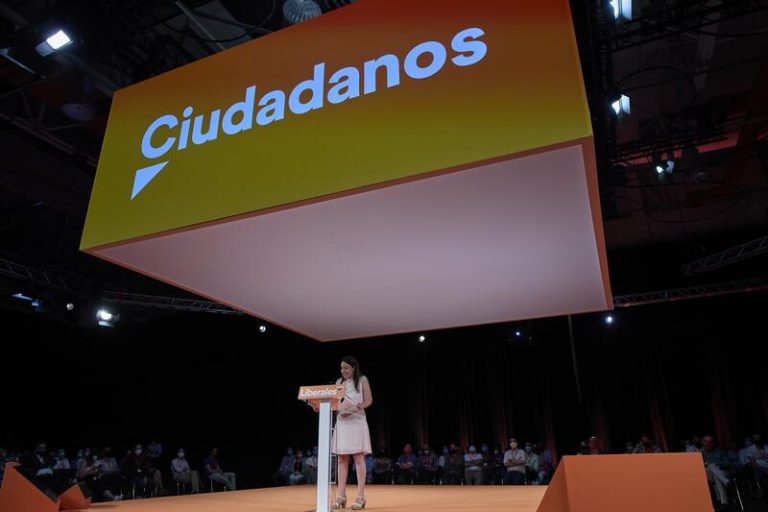 La secretaria general de Cs dice que el partido está decidido a seguir adelante porque su objetivo es reformar España