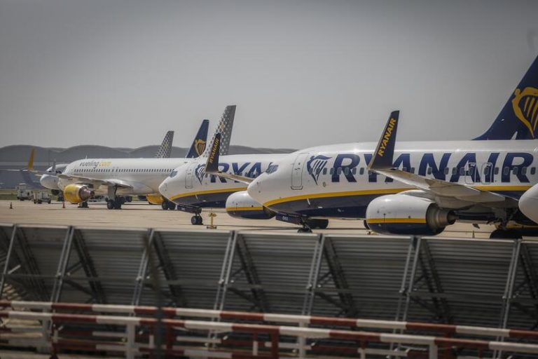 Confirman la falsa amenaza de bomba en el vuelo procedente de Italia aterrizado en el aeropuerto de Sevilla
