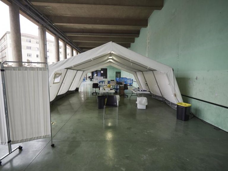 Navarra se mantiene por encima de 400 casos de Covid-19 en el último día