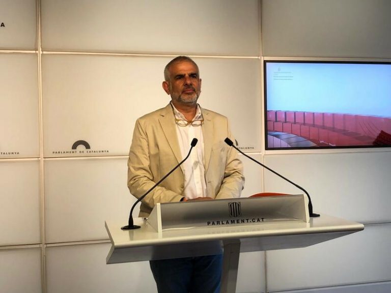 Ciudadanos acusa de «inductores» a Aragonès y Giró por los avales