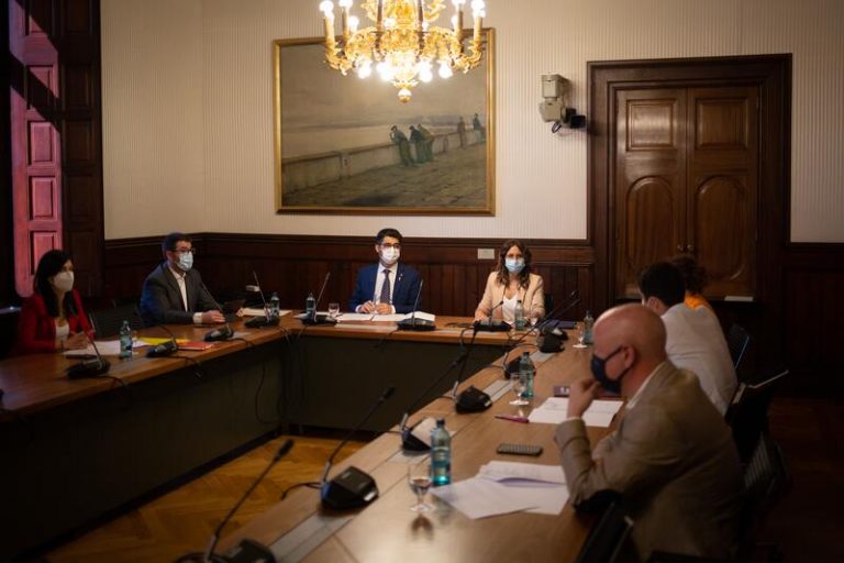 Cataluña reclamará 56 traspasos en la bilateral: «Los queremos todos y los queremos rápido»