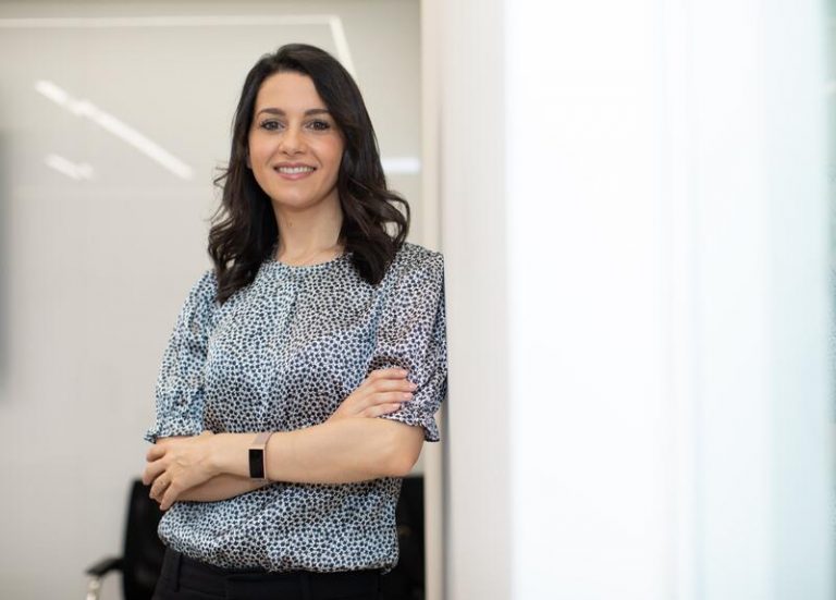 Arrimadas afirma que el independentismo «se cree impune» porque Sánchez «se lo permite»