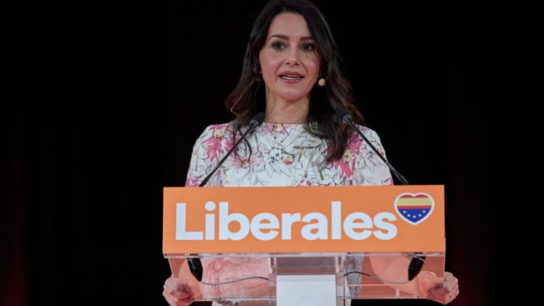 Arrimadas: El balance del Gobierno es que «cumple con los separatistas e incumple con los españoles»