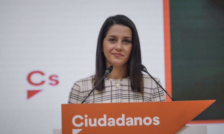 Arrimadas critica la reforma con la que el PP «mete las zarpas políticas en Telemadrid»