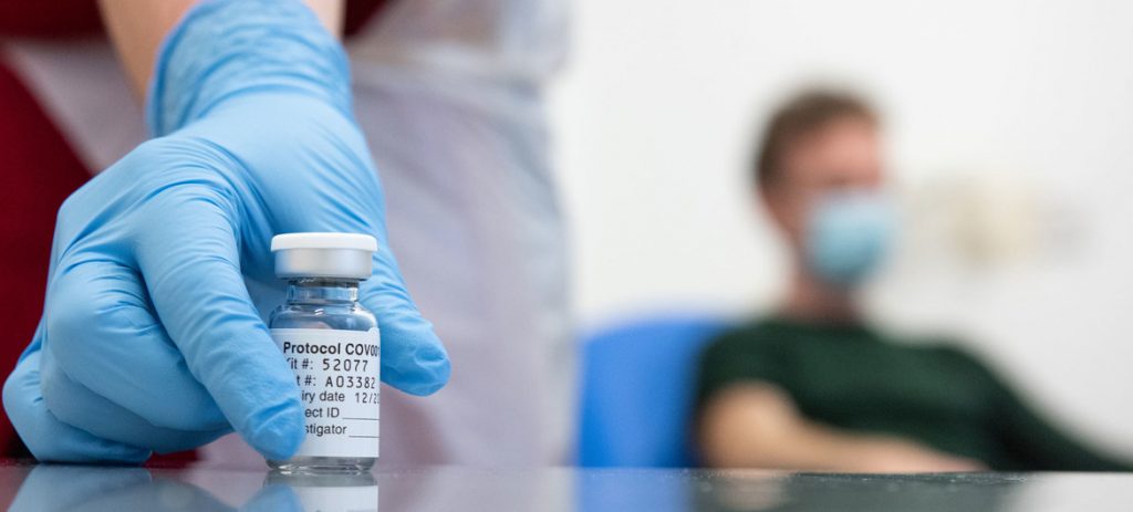 ¿La Vacuna De Oxford Y Astrazeneca Convencerá A España?