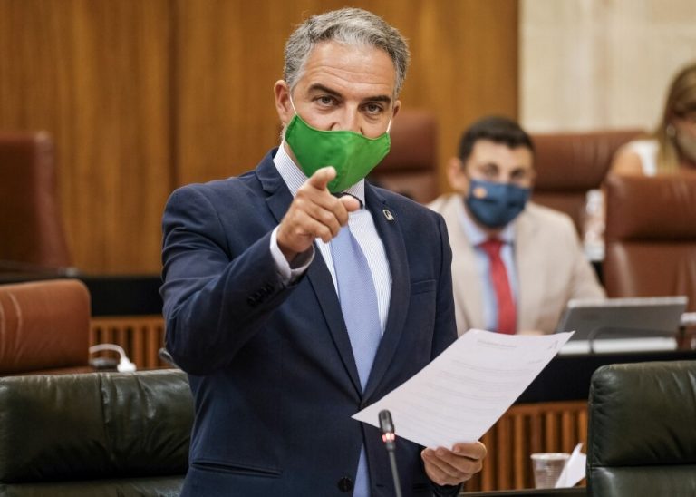 Andalucía pide a ayuntamientos redoblar esfuerzos contra botellones