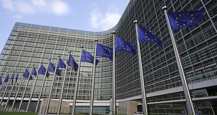 Bruselas pide un único control online del Certificado Covid