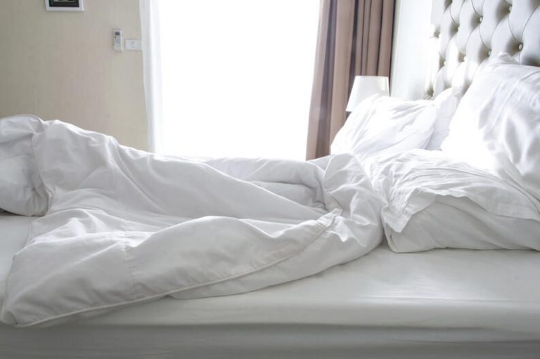 La cama, lo que más echan de menos los españoles al dejar su casa en vacaciones