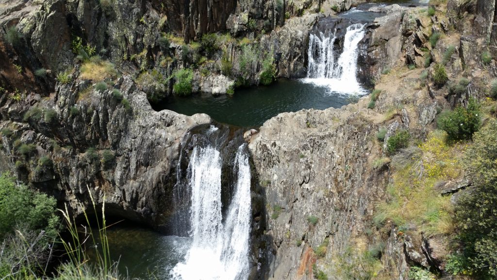 Cascadas Del Aljibe España