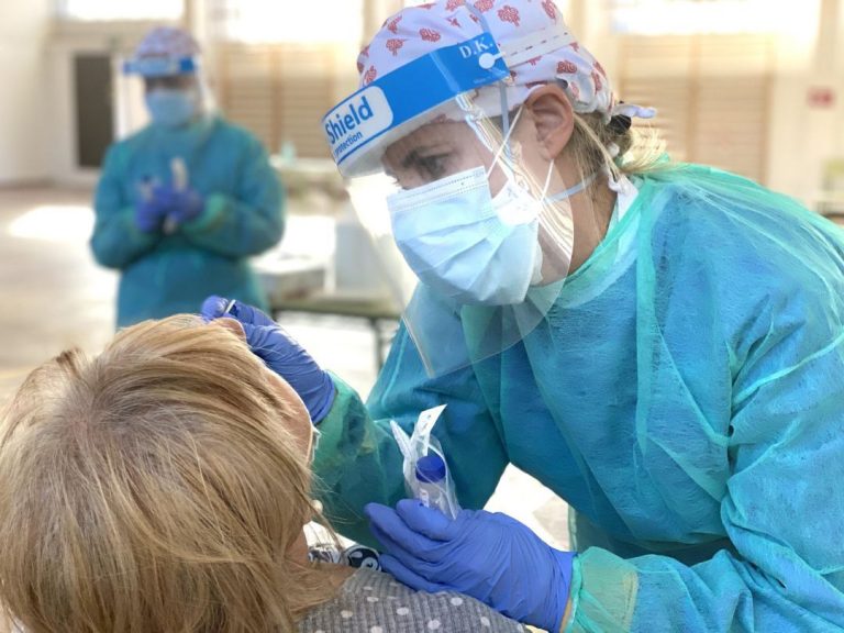 Castilla y León suma 760 nuevos casos y un fallecido