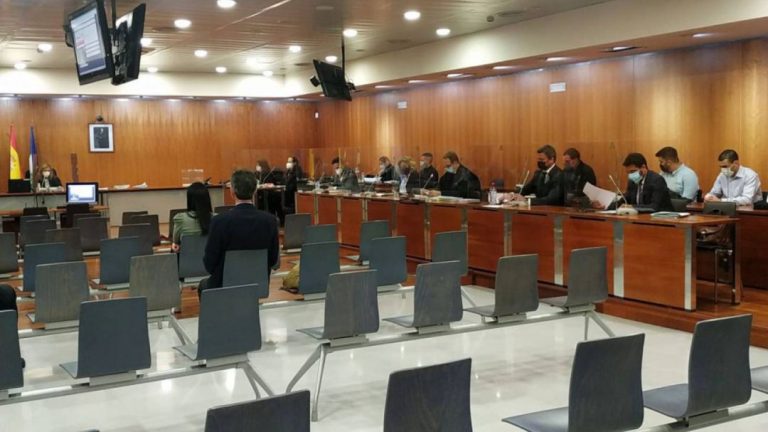 Condenan a 15 años de cárcel a dos acusados de asesinar a un joven en Málaga