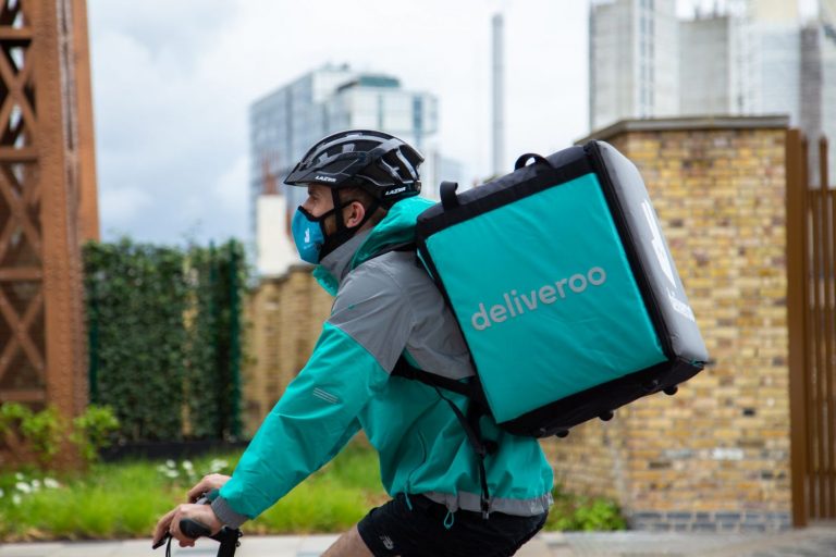 CC.OO. exige a Deliveroo «plenas garantías» para los 4.000 trabajadores afectados